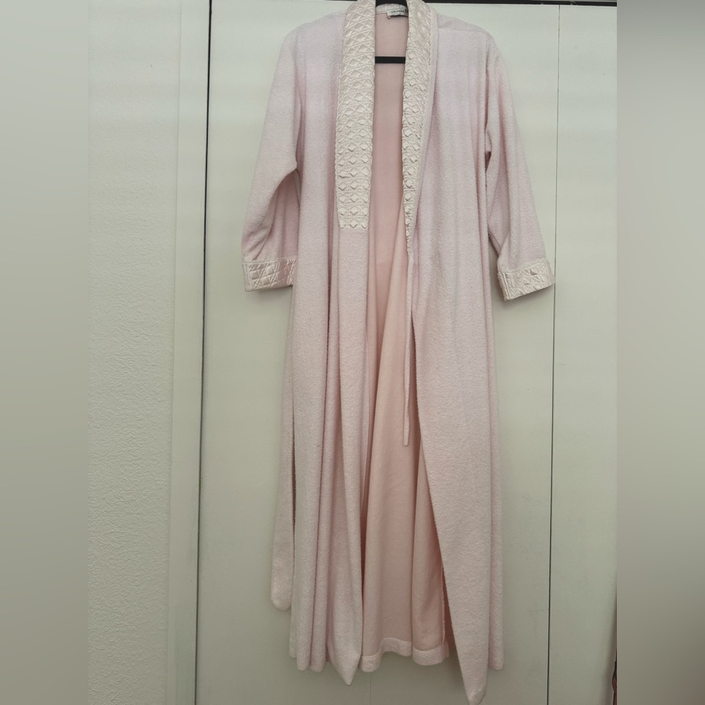 Christian Dior pink robe